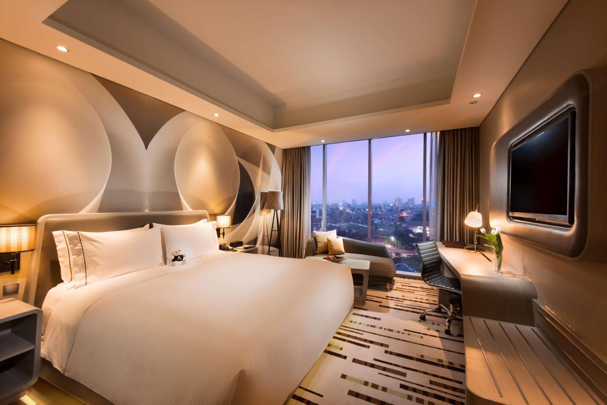 Doubletree By Hilton - Diponegoro 5*